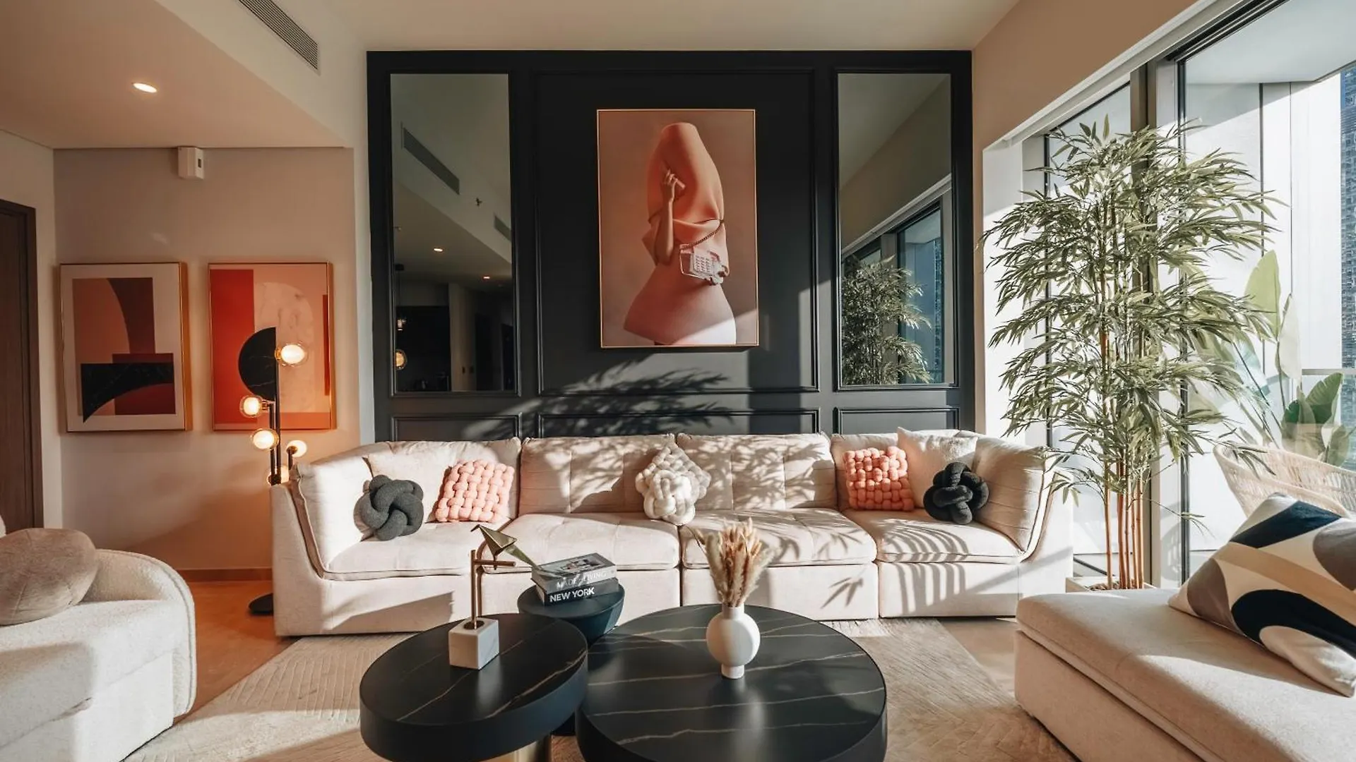 Stylish 2-Bedroom Luxury Stay In Downtown Dubai With Burj Khalifa & Fountain Views Apartment